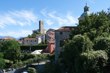 Obraz premium Il villaggio di Vezzano Inferiore nel comune di Vezzano Ligure in provincia di La Spezia, Liguria, Italia.