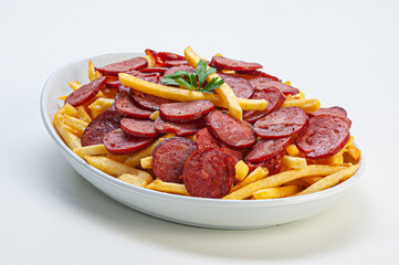 Porção de calabresa com batata frita