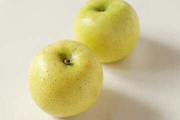 黄色いリンゴ（きおう）