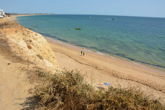 Sunny Beach View in Arma&ccedil;&atilde;o de P&ecirc;ra, Portugal