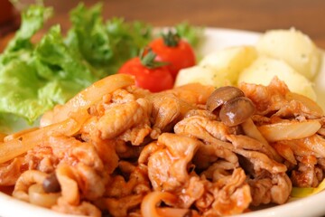 国産豚肉のポークチャップ