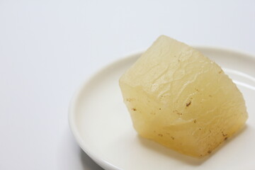 大根 (Japanese radish): おでんに欠かせない冬の定番