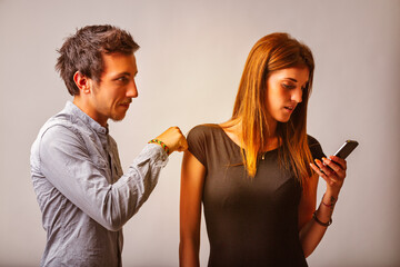 Phone captures attention, man’s attempt unacknowledged