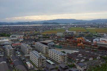 Obraz premium 亀島山から見える夕暮れ 玉島方面 