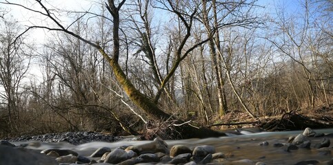 Rivi&egrave;re bout du lac d'Annecy