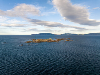 Faro Islas Llobeiras en Carnota, Coruña, Galicia