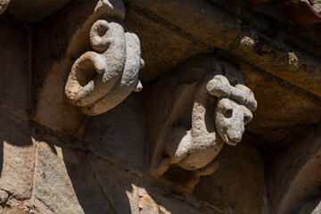 Romanesque carving, on Church of San Cipriano de Bolmir, Romanesque temple from the 12th century, Bolmir village, Campoo de Enmedio, Cantabria, Spain © Tolo