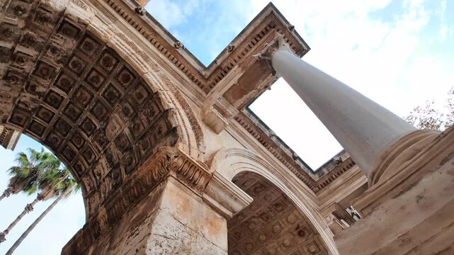 Hadrian's Gate, located in Kaleici, Antalya, Turkey, is a historical landmark rich in culture.