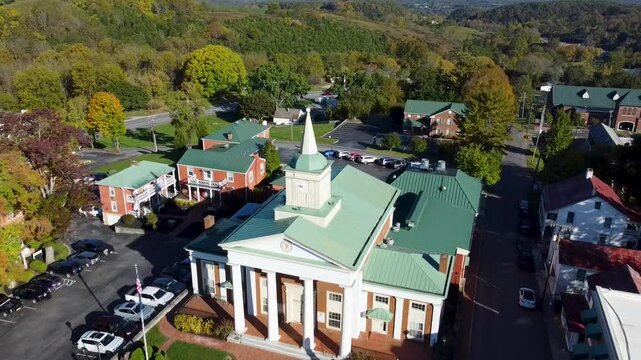 Pull-back drone footage of Botetourt County Circuit Clerk in Fincastle town, Botetourt, VA, USA