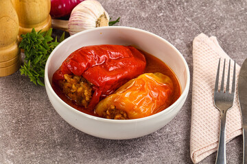 Stuffed bell pepper with meat