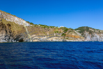 Isola di Ischia. Forio, Ischia ponte e il porto, un mare e un paesaggio marino nella provincia di Napoli.