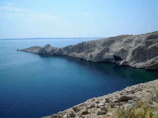 Fels im Meer