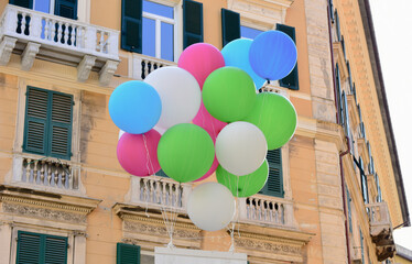  .Scenografia di Palloncinni  Colorati