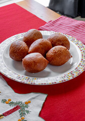 Olie Bollen table donut doughnut plate red Santa Klaus family living room Netherlands food Christmas New Year