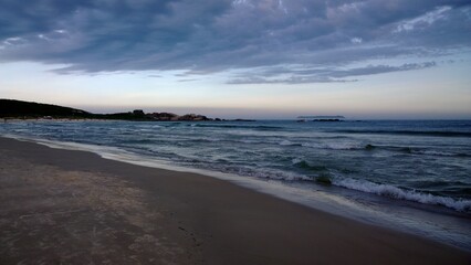 Nubes, mar y arena - Florianópolis - Brasil