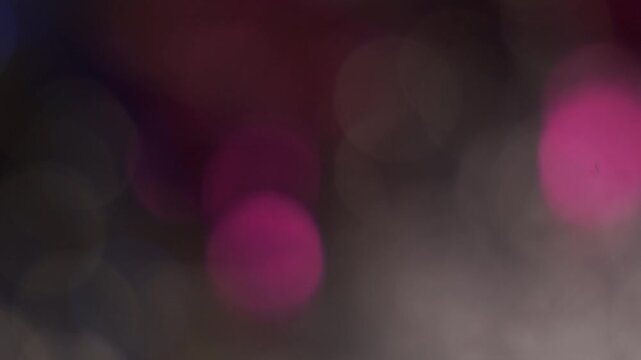 flan fixe court pour intro visuel, avec des billes de bokeh tr&egrave;s lumineuses