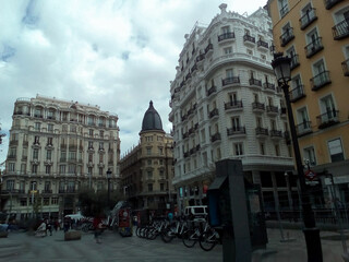 Fototapeta premium plaza in madrid at a day