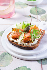 Smoked salmon sandwiche