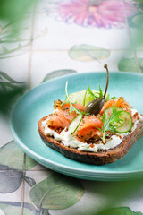 Smoked salmon sandwiche