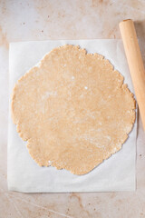 Flaky pie dough crust preparation