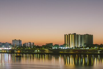 Fototapeta premium Ahmedabad Waterfront - Photos of River Sabarmati at dawn and sunrise. Images of the the city of Ahmedabad which is the largest city in the state of Gujarati in India.