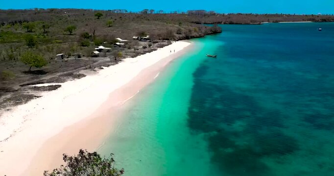 
Experience the thrill of kitesurfing in Indonesia! Glide over turquoise waters, enjoy the sea breeze, and combine sport with ultimate relaxation. Your perfect vacation holiday awaits by the sea
