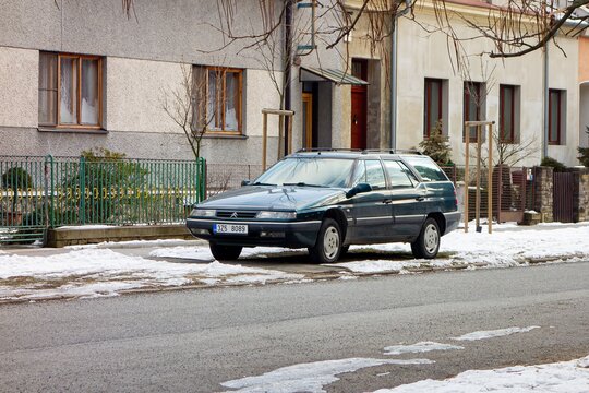 Citroen XM Break estate car parked on street