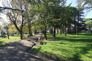 Le parc du colombier, parc public, ville de Alès, département du Gard, France