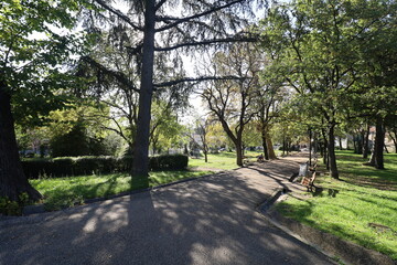 Le parc du colombier, parc public, ville de Alès, département du Gard, France