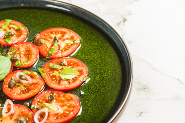 modern tomato salad