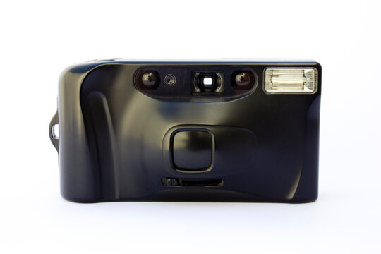 Analog cameras, offer a unique and creative way to capture memories. These cameras also offer high-quality photos with a built-in flash, making them suitable for both indoor and outdoor use