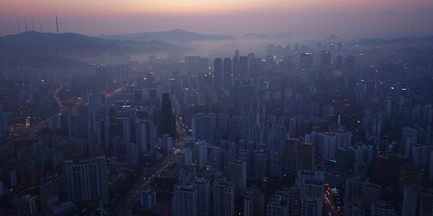 Fototapeta premium A foggy city is illuminated by vibrant lights creating a mesmerizing scene 