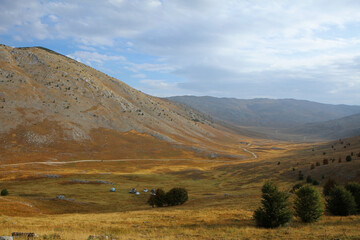 Obraz premium Landscape of Dinaric Alps near Lukomir village in Bosna and Herzegovina