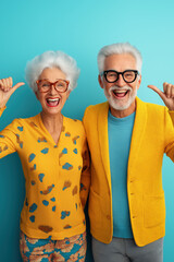 Paar Senioren Lustig