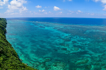 日本にある沖縄宮古島のとても美しい海の風景