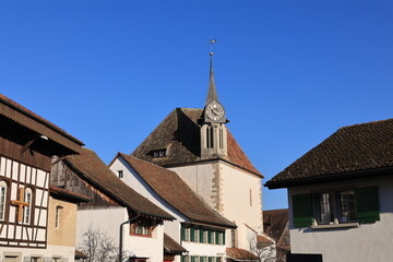 Obraz premium Blick auf die Stadt Greifensee im Schweizer Glatttal