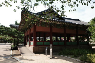 Naklejka premium korea, seoul, architecture, interior, summer, garden, style
