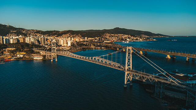 Ponte Herc&iacute;lio Luz - Florian&oacute;polis