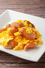 ウインナーと卵の炒め物