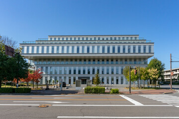 高崎市総合保健センターと高崎市立中央図書館