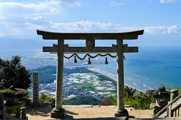 四国香川県の天空の鳥居