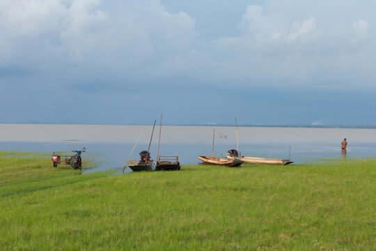Beach, Color Image, Fishing, Fishing Boat, Horizontal