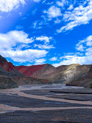 the road to the mountains