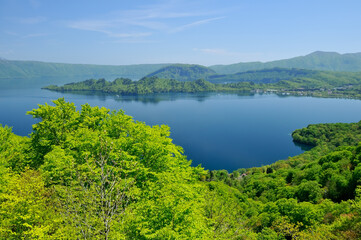 Lake Towada with fresh greenery, spring, Aomori Prefecture, Japan / 新緑の十和田湖...