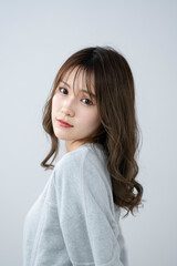女性