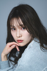 女性