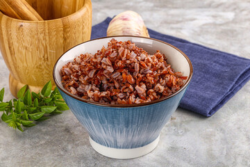 Red steamed rubine rice garnish