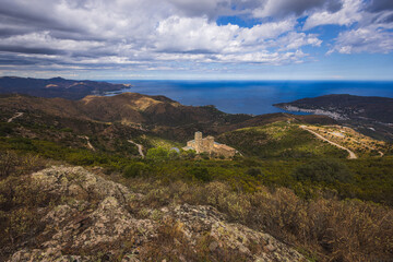 Naklejka premium Remains and surroundings of Sant Pere de Rodes monastery
