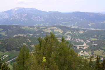 Wedrujac po gorach.