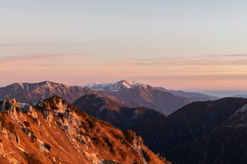 朝焼けの北アルプス